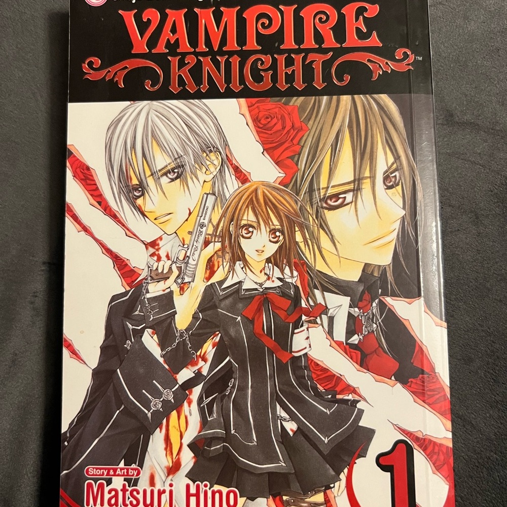 Vampire Knight, Volume 1 (v. 1) by Matsuri Hino manga anime
